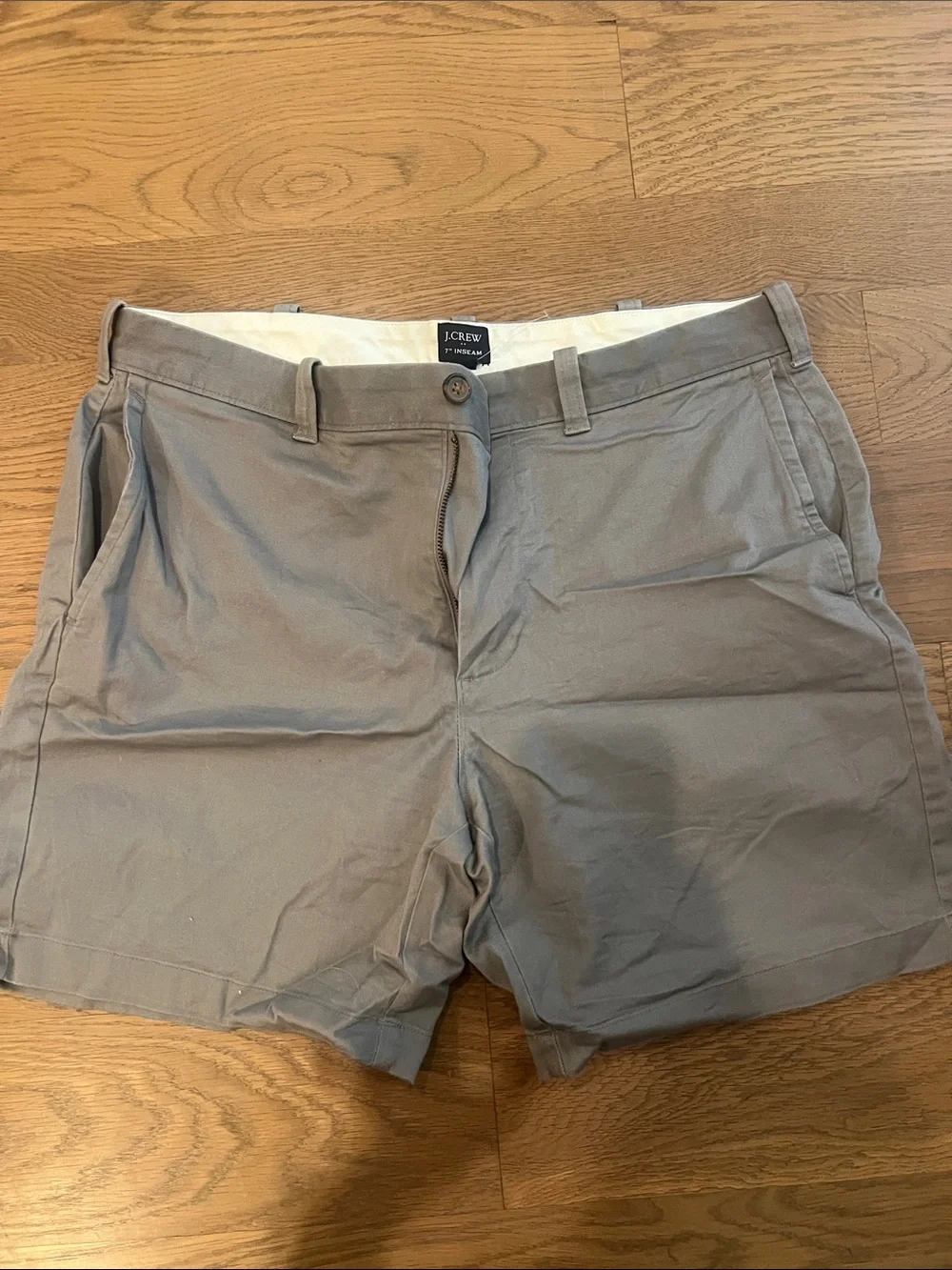 J. Crew Men's Flat Front Chino Shorts in Taupe Gray